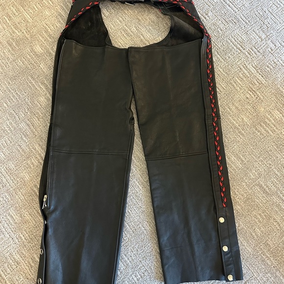 Boutique of Leathers Canada Motorcycle Suit size Small Jacket Size Medium Pants - Picture 15 of 16